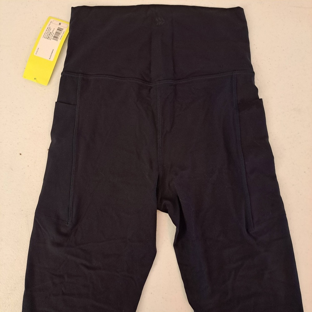 All in‎ Motion Everyday Soft Leggings S Black NEW High Rise Pockets 1151-240-CB5